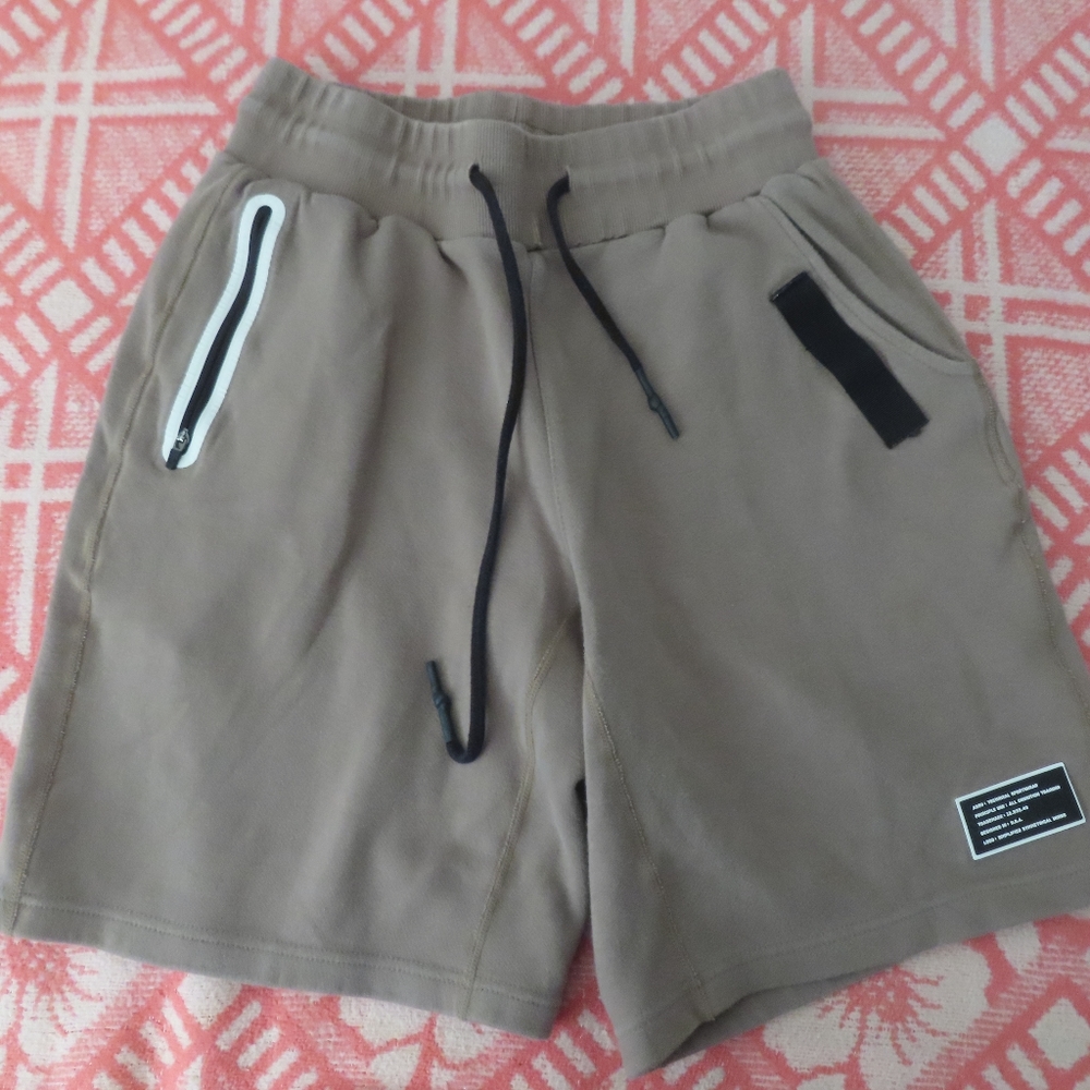 ASRV men's shorts size medium